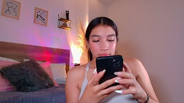 _Emmakiss_ live