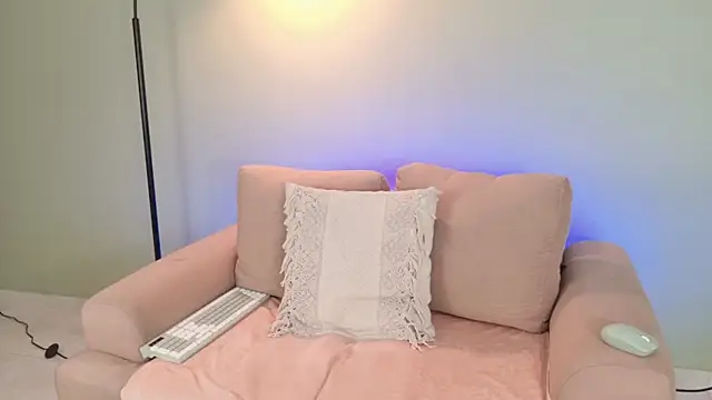 Vicky_kittyy live