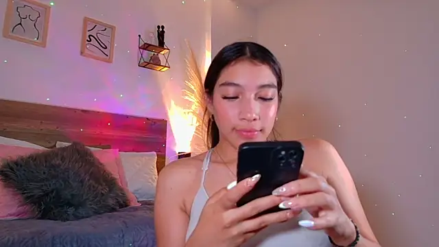 _Emmakiss_ live