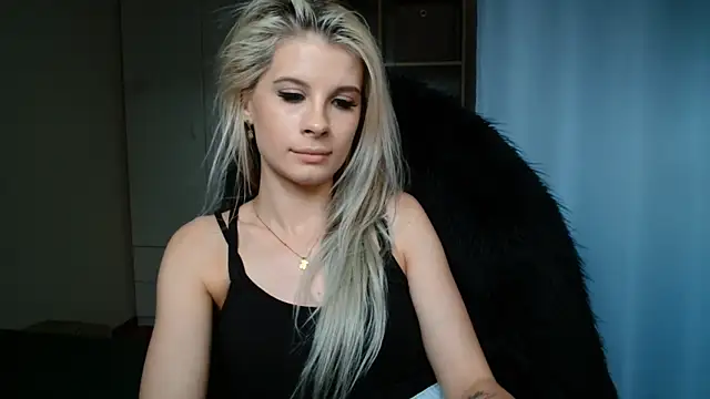KristineGlow live