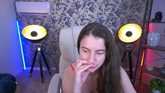 LittleJulii live