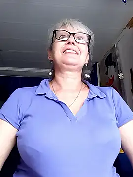irinamaux live