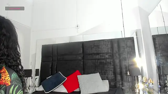 Koral_Taylor_ live