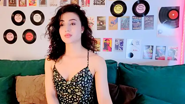 Maya_Rogerss live
