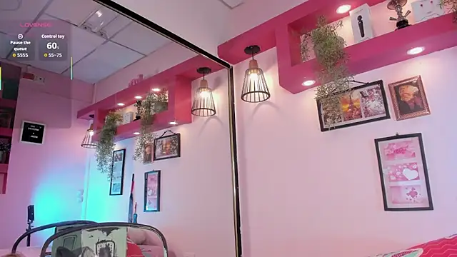 MeliissaAdams live
