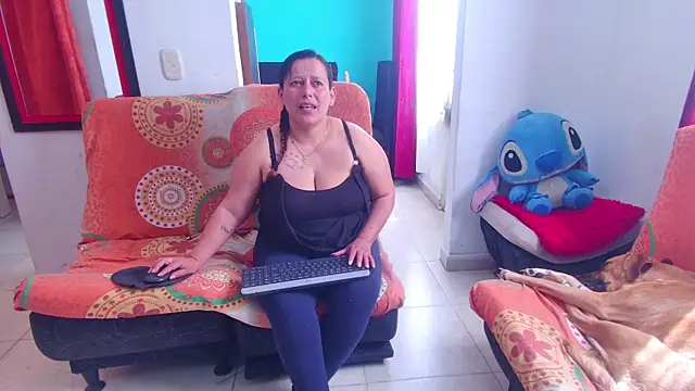 Diana_Lozano live