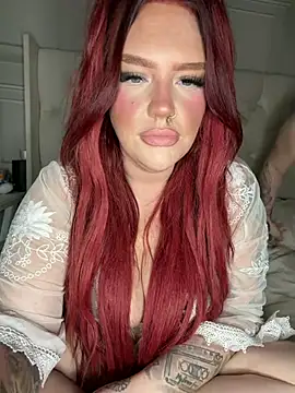 CurvyGirlMyla live