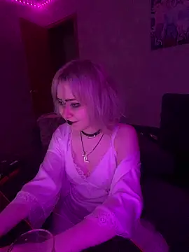 Sindy_Lou live