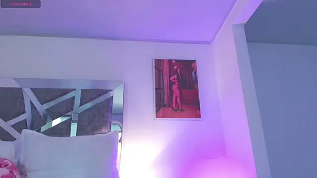 Meghann_sweet1993 live