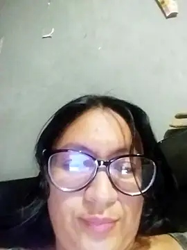 LatinSquirtBaby live