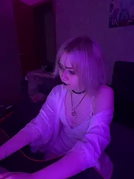 Sindy_Lou live