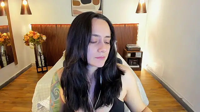 KatherineBond live