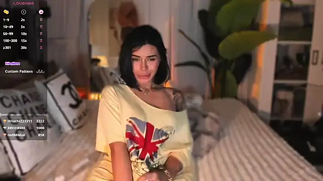 ParisianDoll live