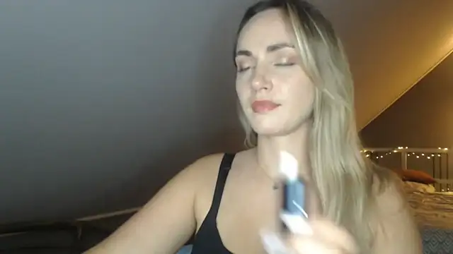 ScarlettSensitive live