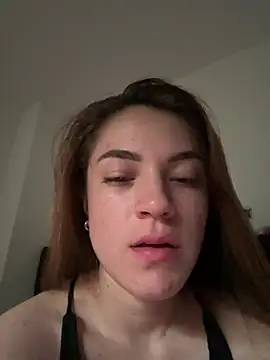 _EmmaDavis_ live