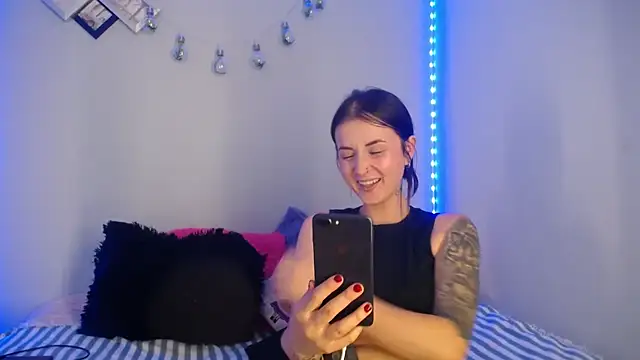 Emma_sweet_hot live