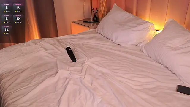 MissBunnyDoll live