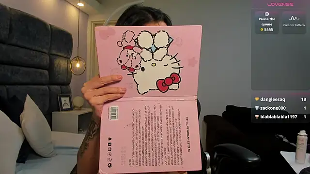 chloe_rhoades live