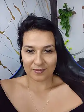 elena_jonees live