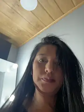 KimberlyBrown25 live
