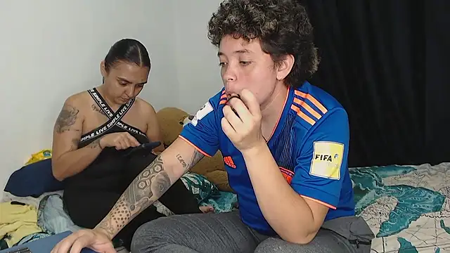 kathy_luisa live