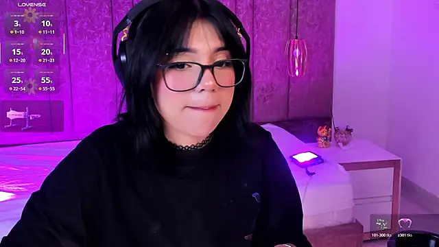 AriAddams live