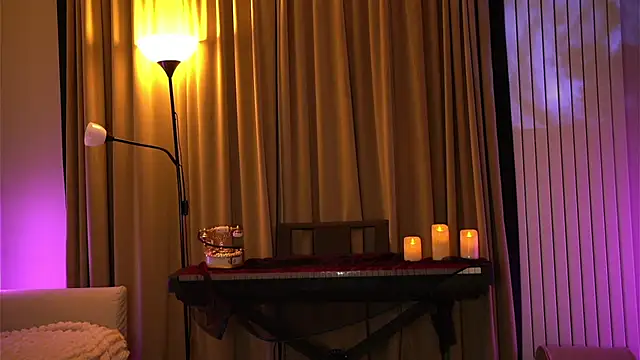 Your_Nicolett live