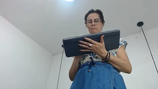 amanda_ramirez live