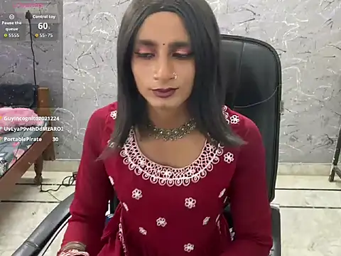 LuvLayla live
