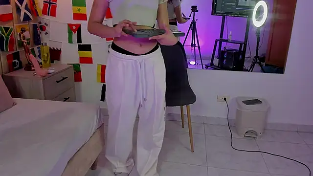 Ailamoon live