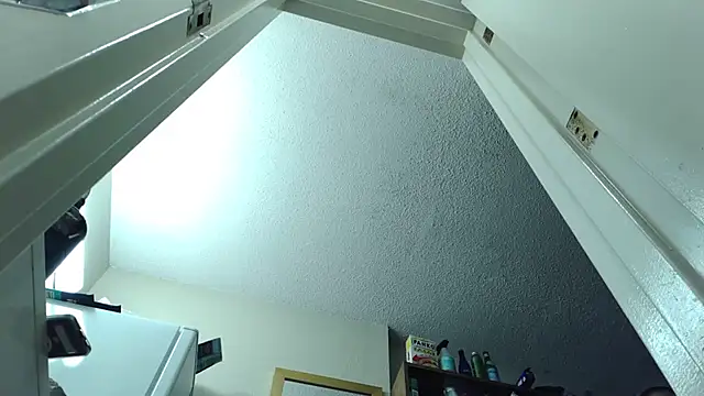 Kcruisemysteryclouds live