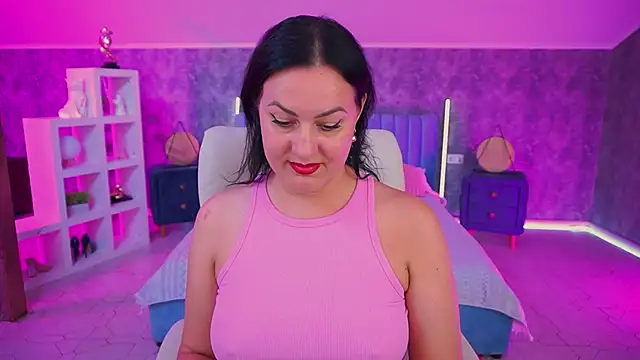 VelvetLuck live