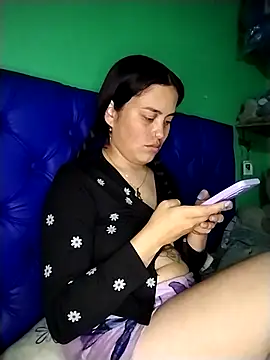 Emma_stt live