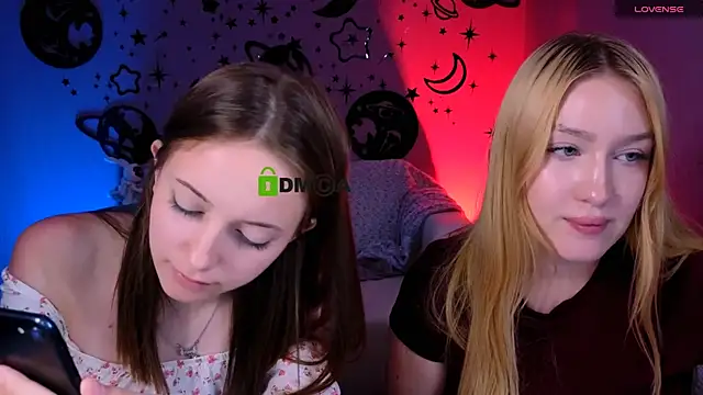 playful_sophie live