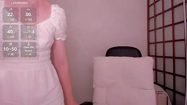 KateCuddle live