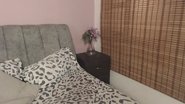 Samantha__Benet live