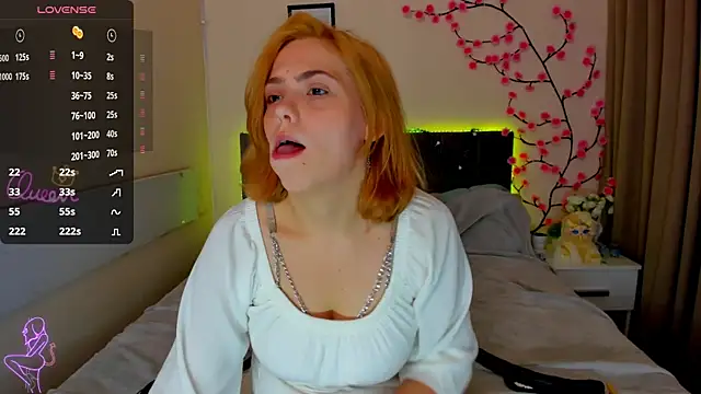 DellaRows live