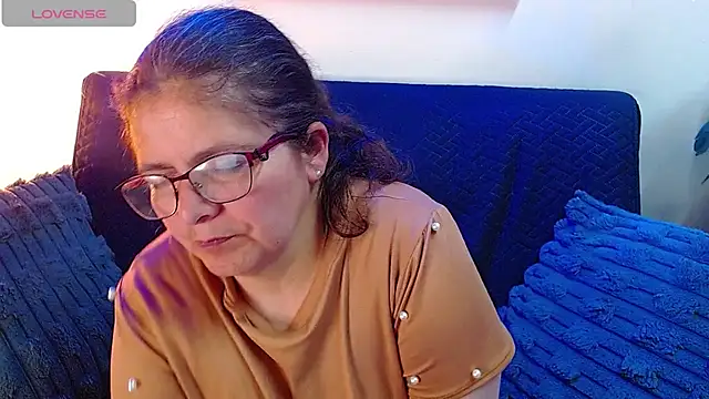 Linda_banks_ live