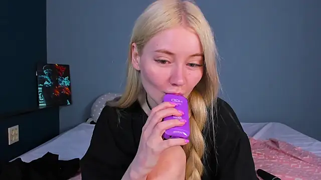Lillie_Berry live