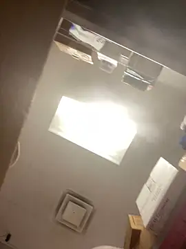 uceybaker live