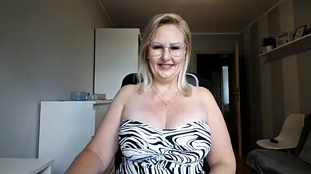 DianaLive live