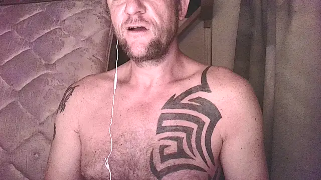 Yournaughty live