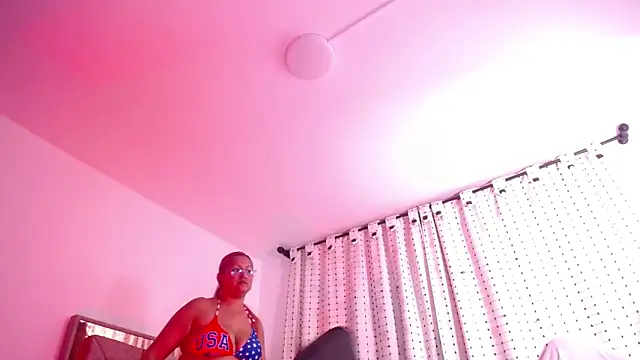 salomecastro_ live