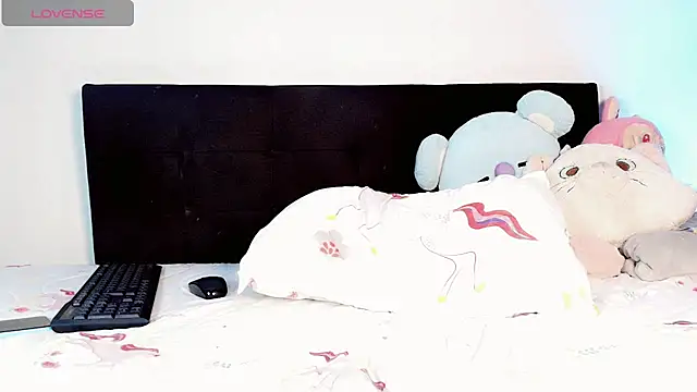 Naughyy_girrl_ live