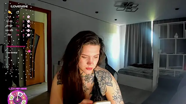 AizaRose live