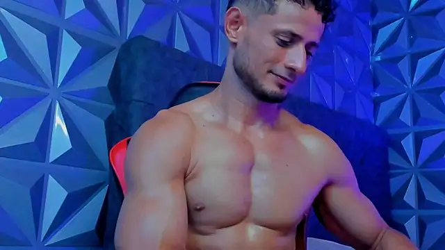 Adonys_Lewis_ live