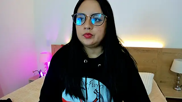 Miaa_Velvet_ profile
