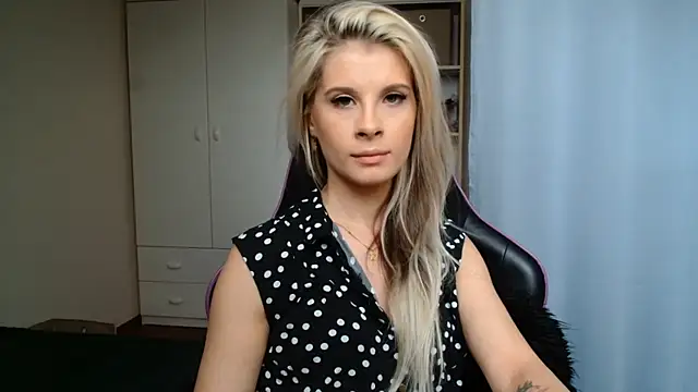 KristineGlow live