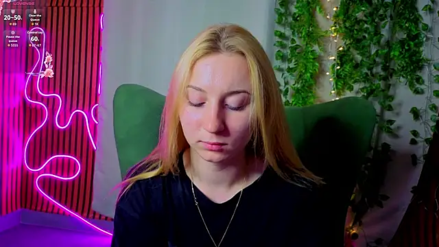 RosalieHandley live