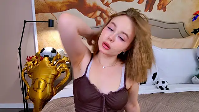 ElaraVance profile